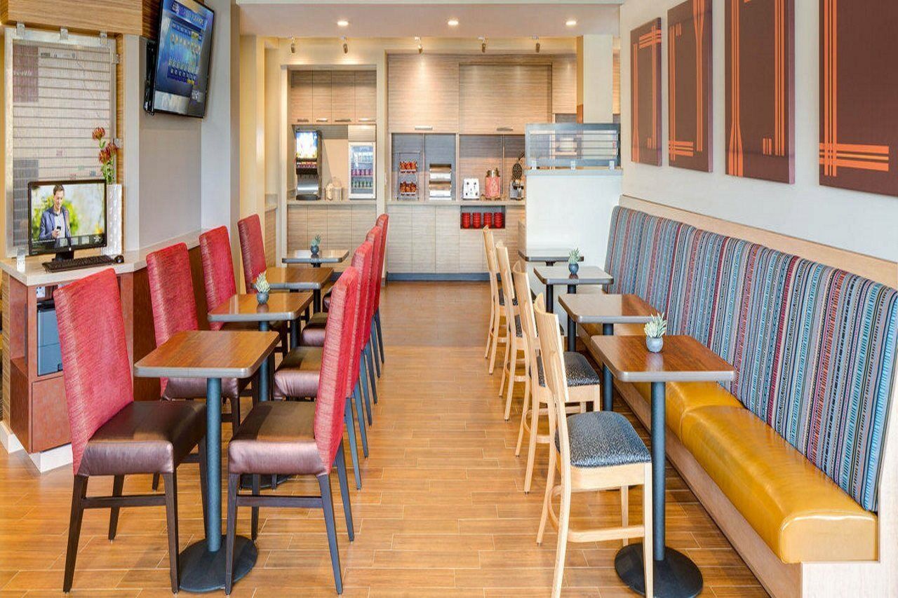Towneplace Suites By Marriott Toronto Northeast/Markham Zewnętrze zdjęcie